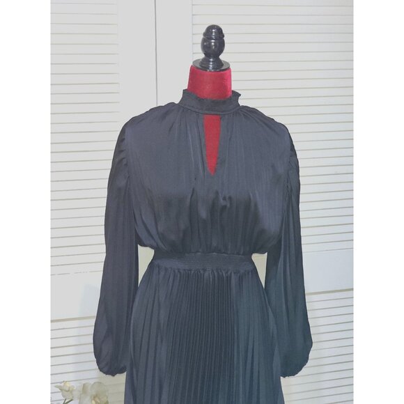 Petal & Pup Black Asymmetrical Dress - Picture 6 of 12